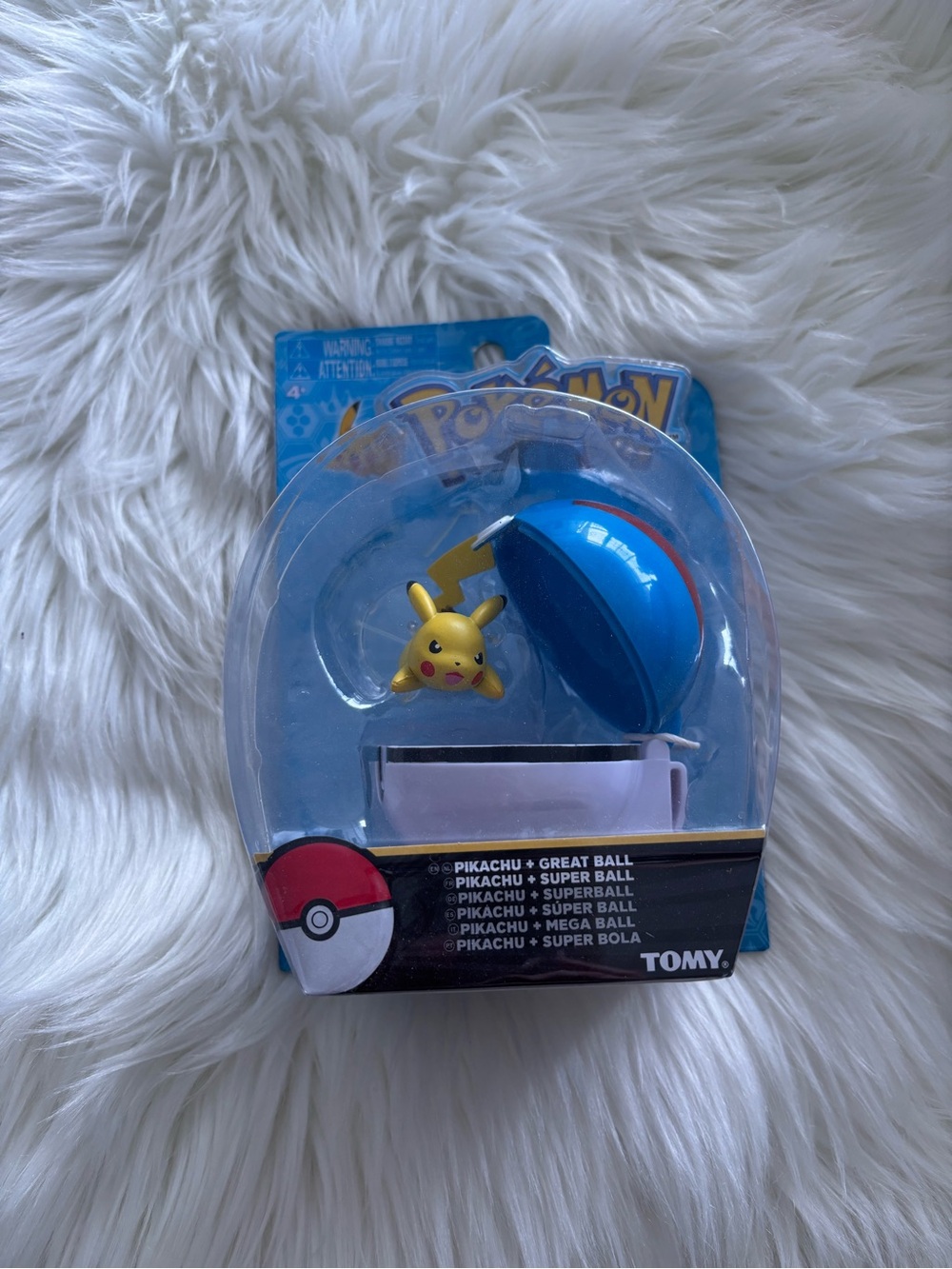 NEW TOMY Pokémon Pikachu with Blue Great Ball